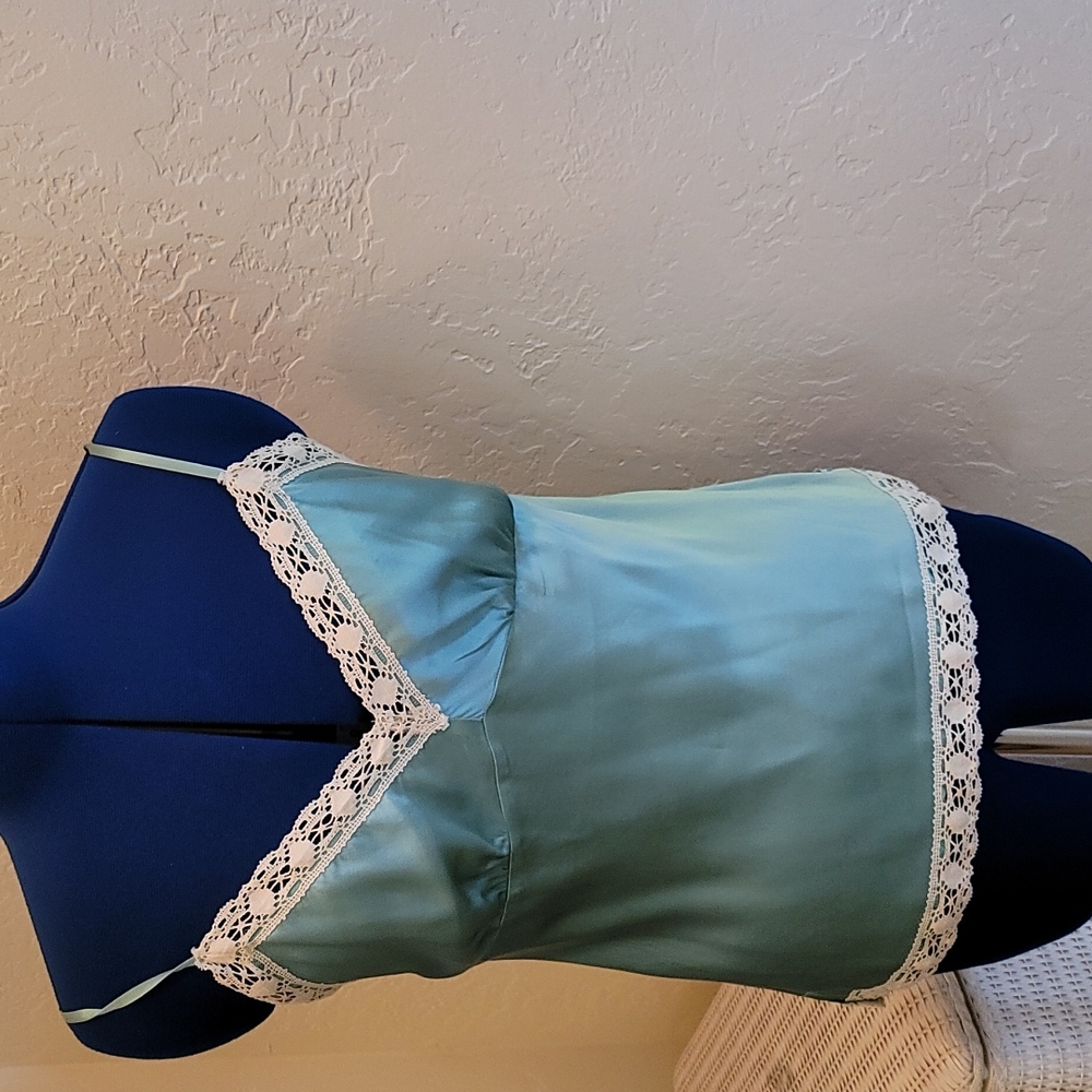 Beautiful green/aqua silk camisole sz M